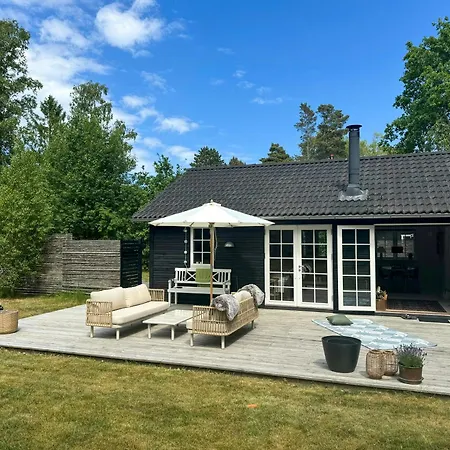 House With Large Terrace Near Gudmindrup Feriehus