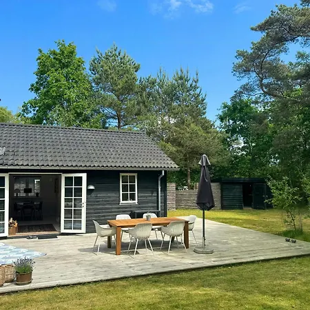 House With Large Terrace Near Gudmindrup Feriehus *